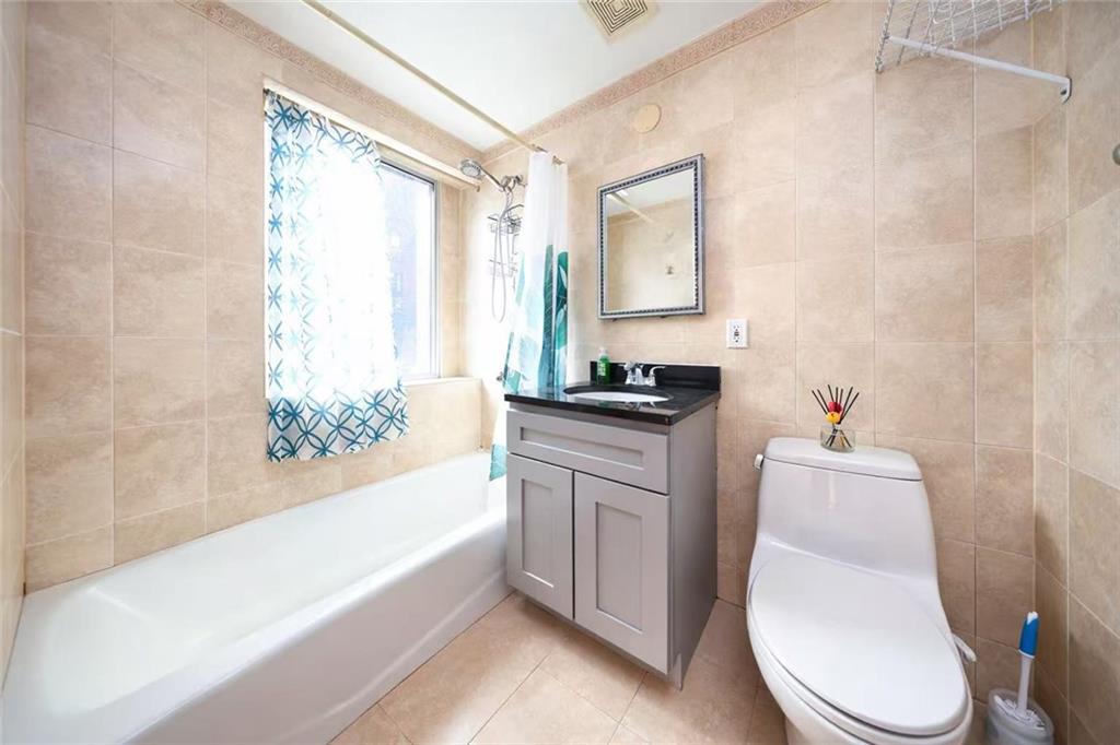 8106 Baxter Avenue Elmhurst Elmhurst NY 11373