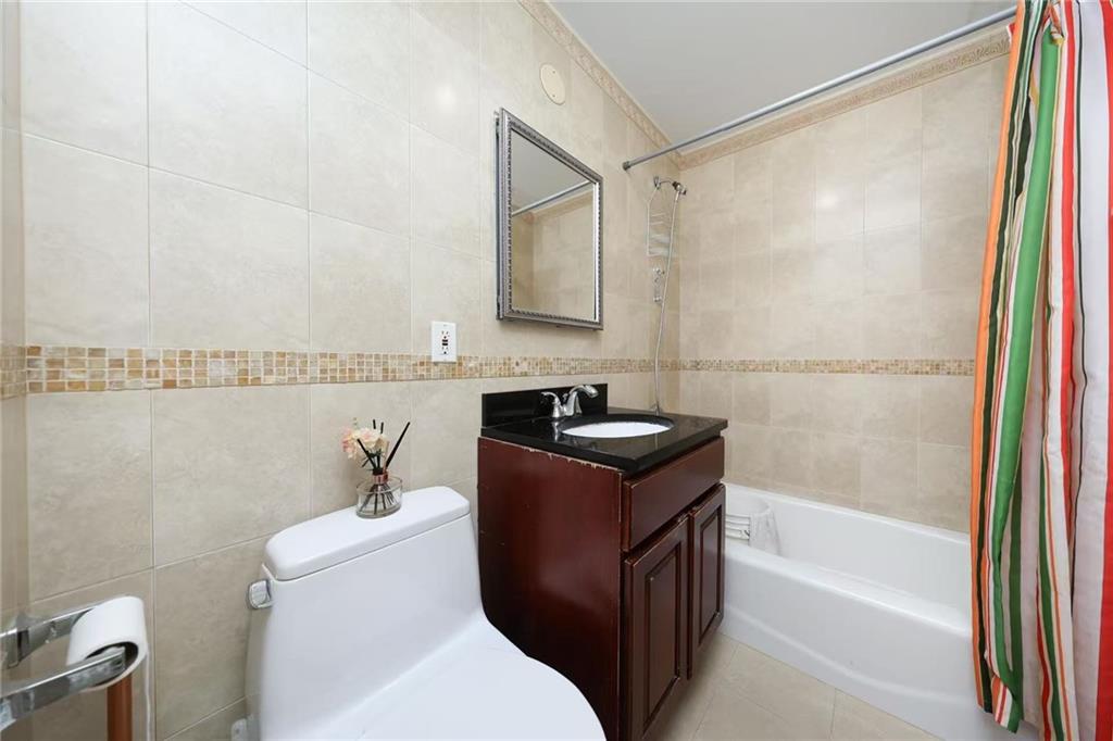 8106 Baxter Avenue Elmhurst Elmhurst NY 11373