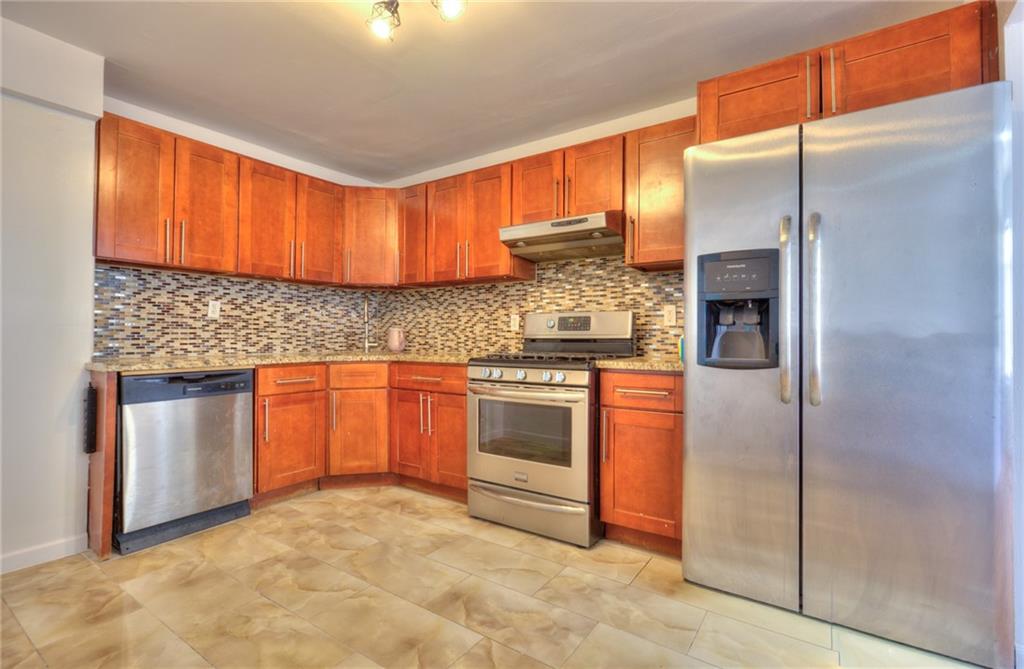 14 Parkview Loop Bulls Head Staten Island NY 10314