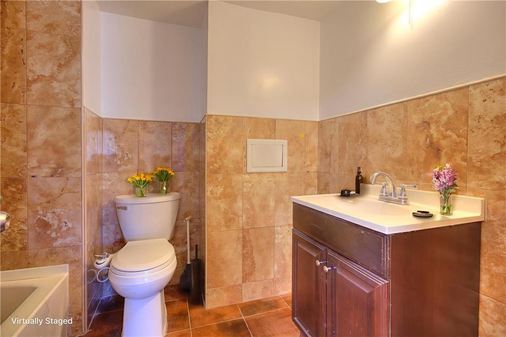 14 Parkview Loop Bulls Head Staten Island NY 10314