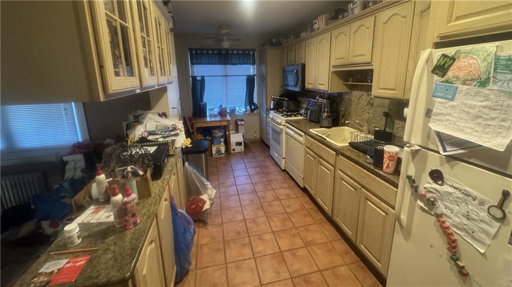 64-61 82nd Place Middle Village Middle Village NY 11379