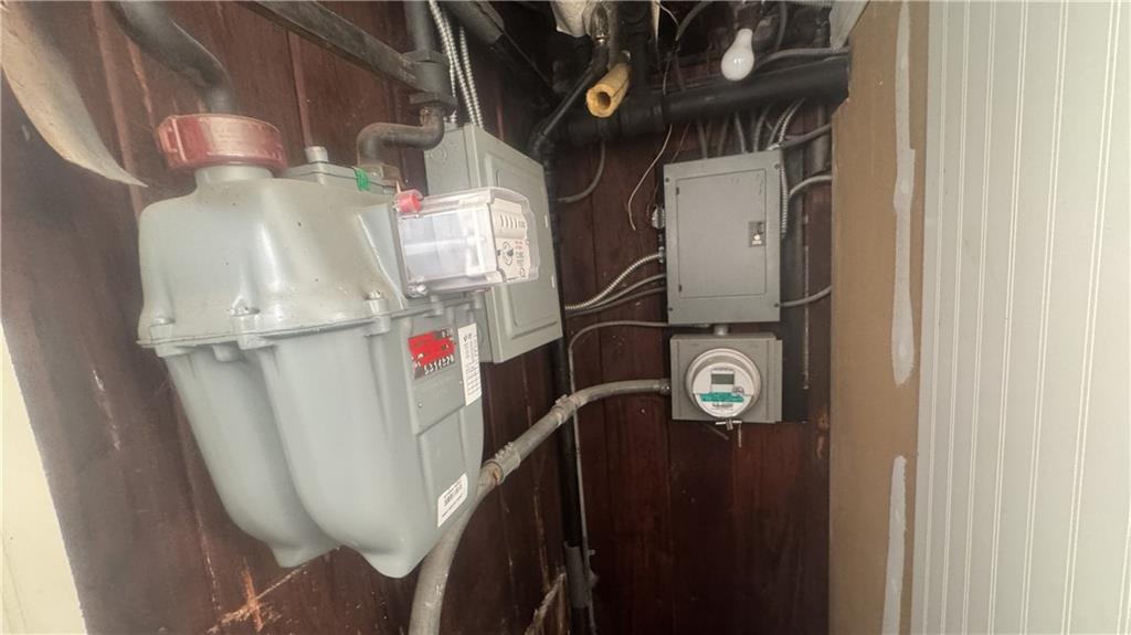 64-61 82nd Place Middle Village Middle Village NY 11379