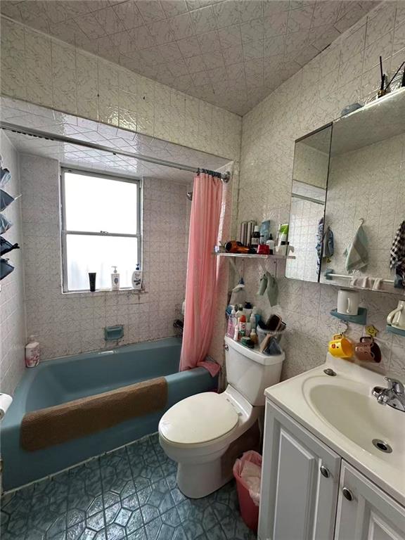 7815 11th Street Dyker Heights Brooklyn NY 11228