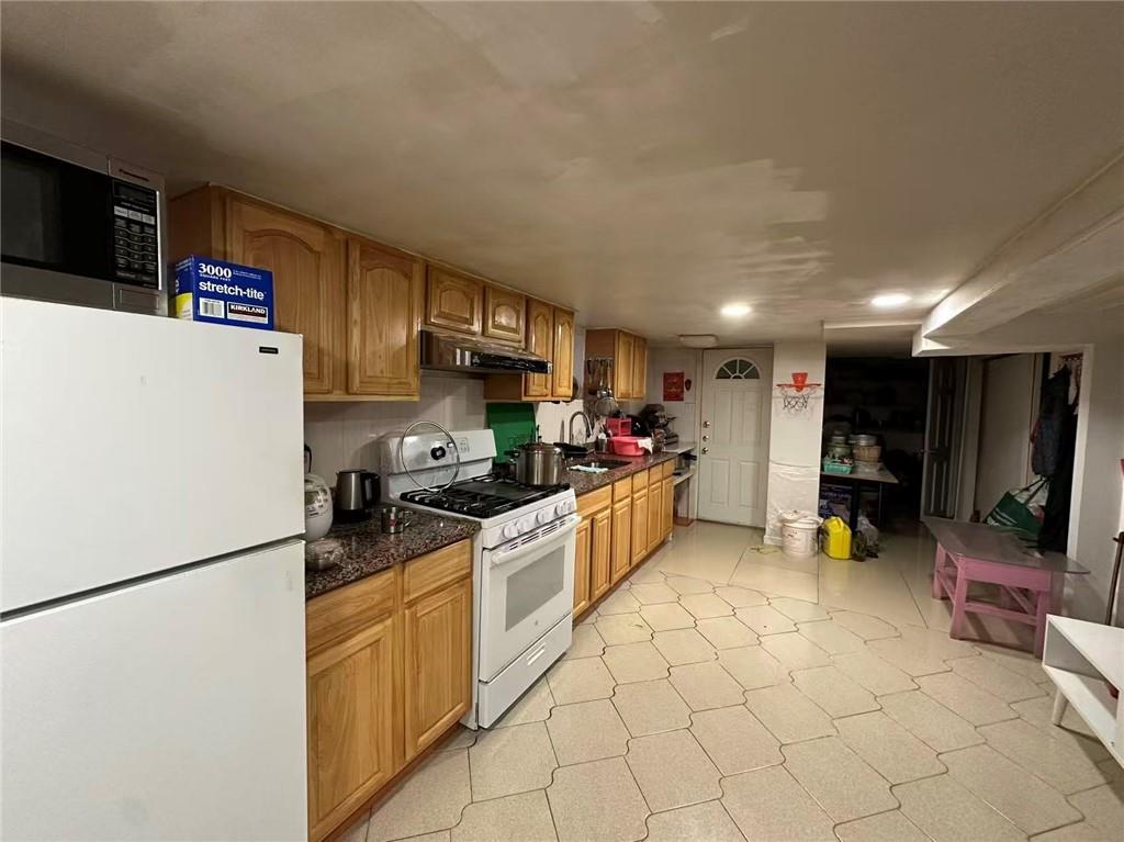 7815 11th Street Dyker Heights Brooklyn NY 11228