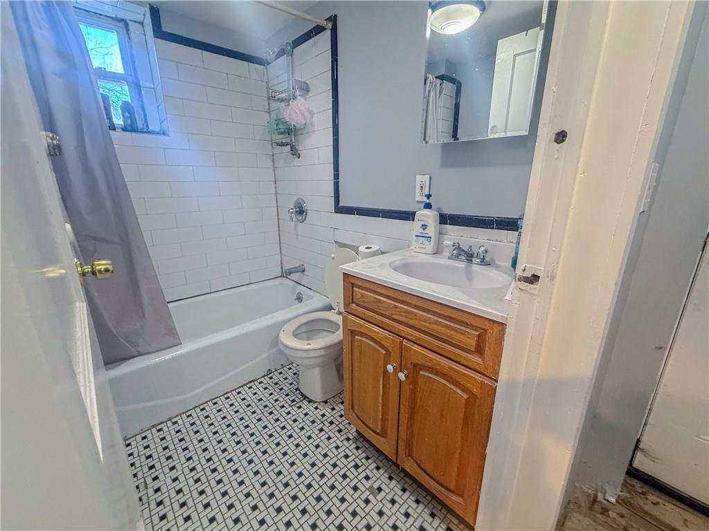 115 Victory Boulevard Tompkinsville Richmond NY 10301