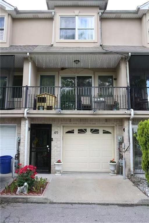 49 Crestwater Court South Beach Staten Island NY 10305