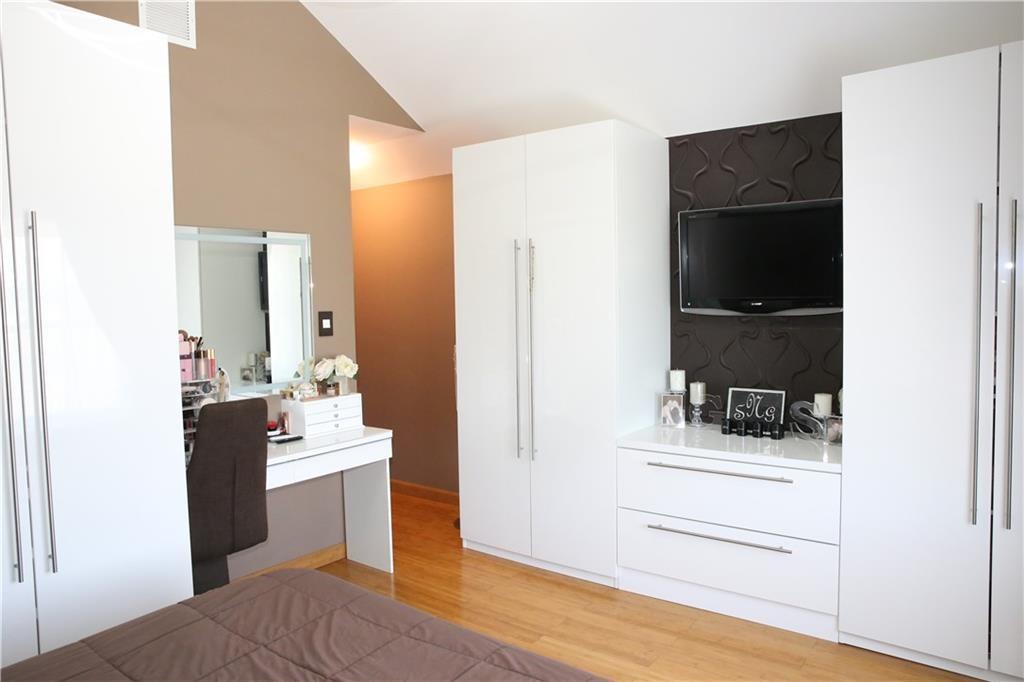 49 Crestwater Court South Beach Staten Island NY 10305