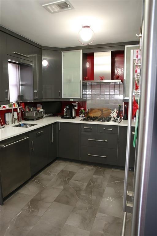 49 Crestwater Court South Beach Staten Island NY 10305