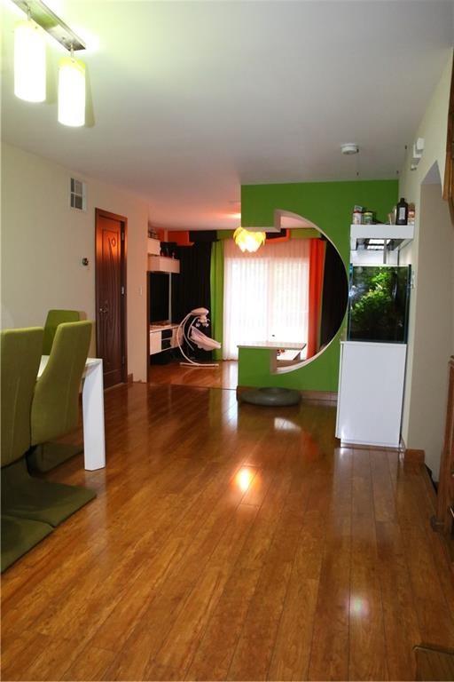 49 Crestwater Court South Beach Staten Island NY 10305