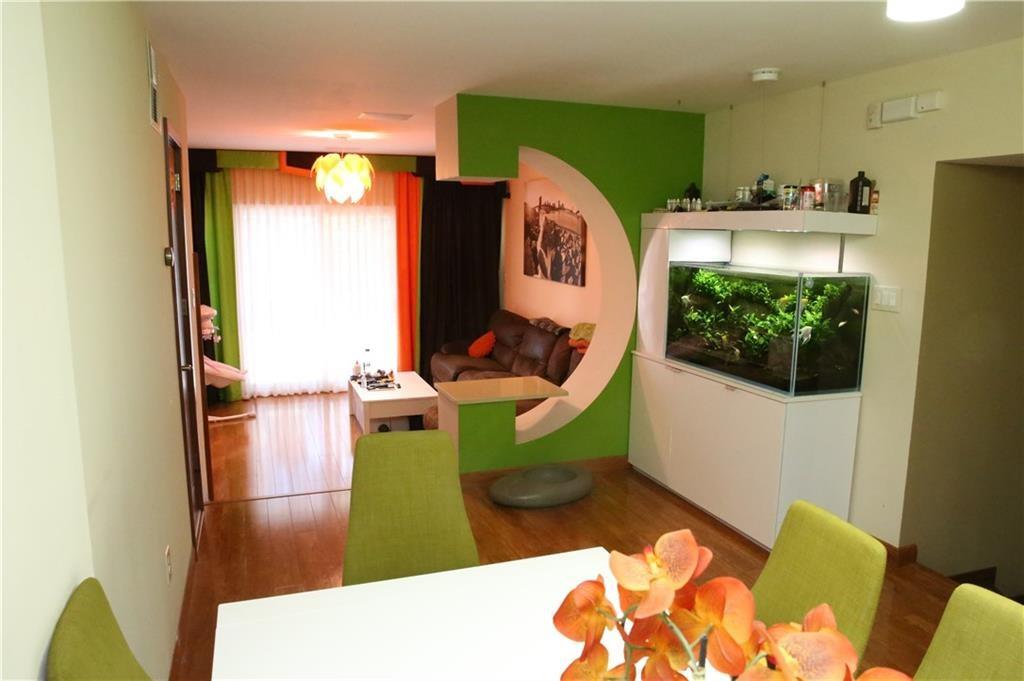 49 Crestwater Court South Beach Staten Island NY 10305