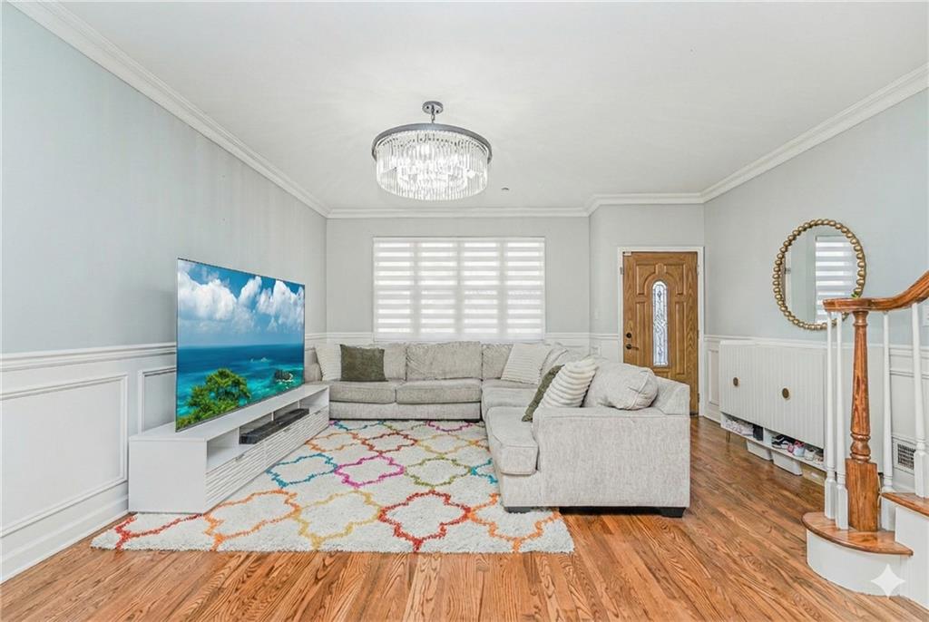 49 Llewellyn Place Port Richmond Staten Island NY 10310