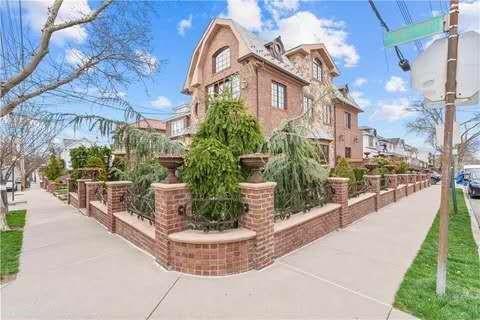 7923 11th Avenue Dyker Heights Brooklyn NY 11228