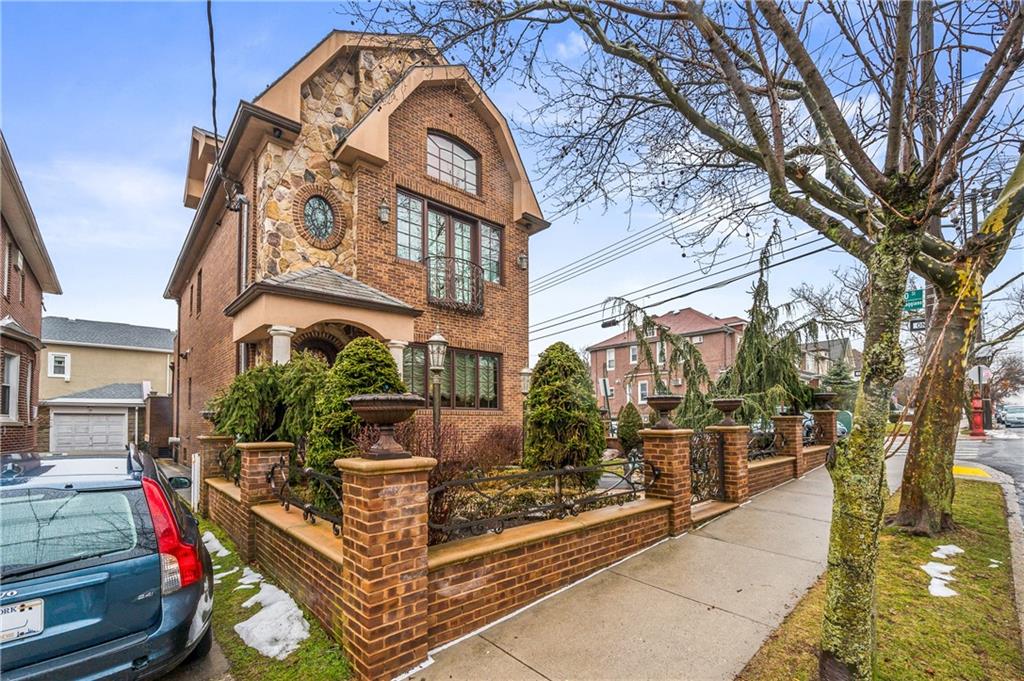 7923 11th Avenue Dyker Heights Brooklyn NY 11228
