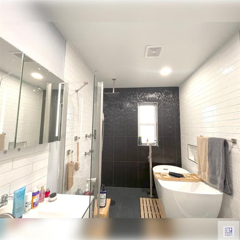 2011 East 27th Street Sheepshead Bay Brooklyn NY 11229