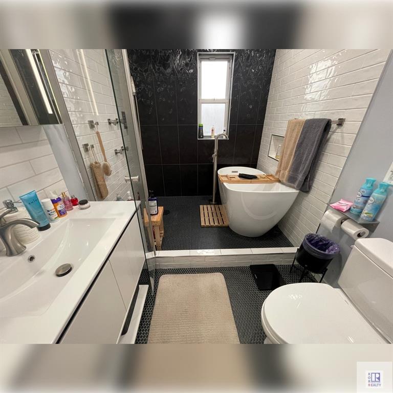 2011 East 27th Street Sheepshead Bay Brooklyn NY 11229