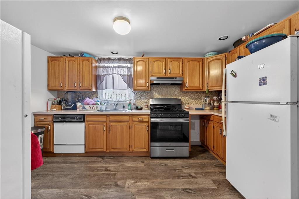 109 Roger Avenue Out of NYC Inwood NY 11096