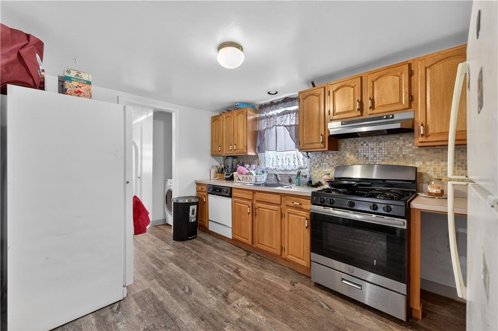 109 Roger Avenue Out of NYC Inwood NY 11096