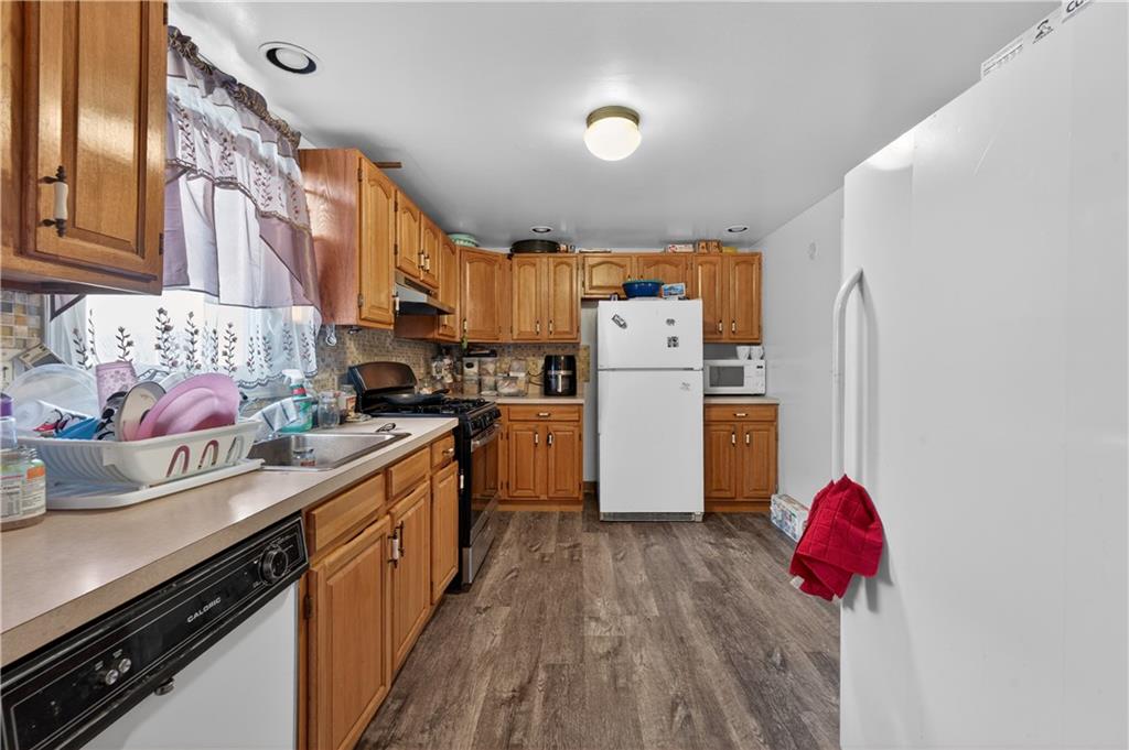 109 Roger Avenue Out of NYC Inwood NY 11096