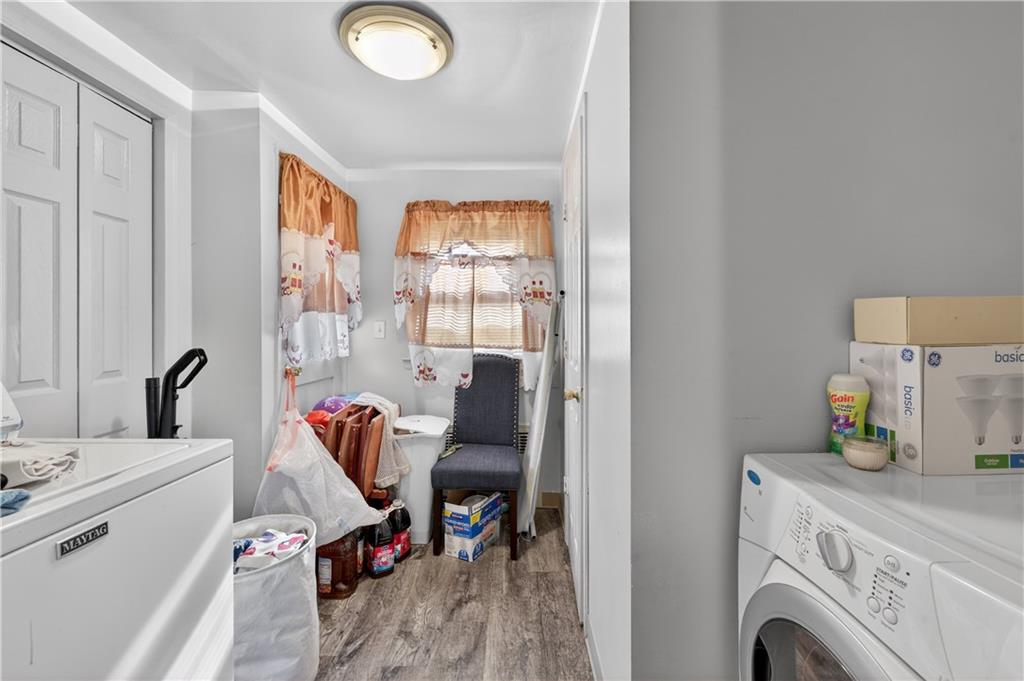 109 Roger Avenue Out of NYC Inwood NY 11096