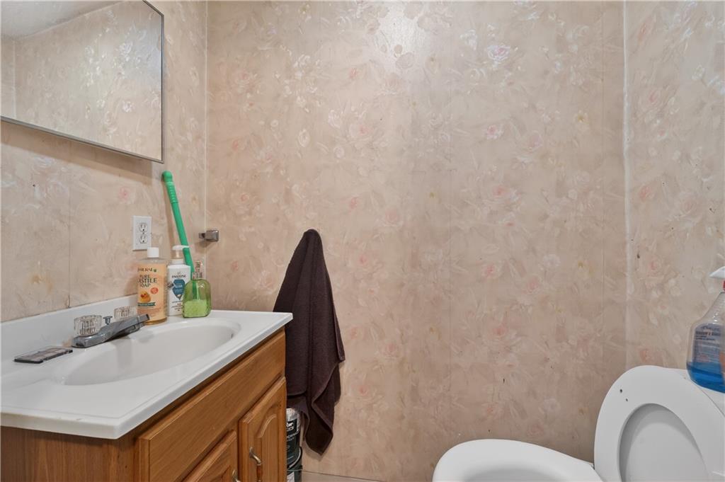 109 Roger Avenue Out of NYC Inwood NY 11096