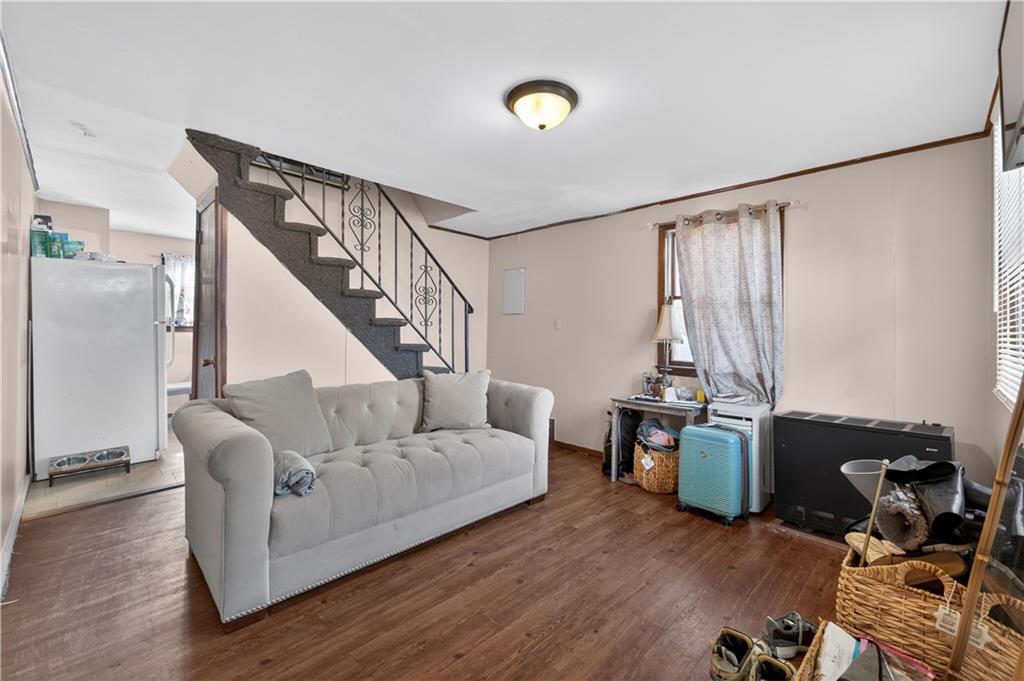 109 Roger Avenue Out of NYC Inwood NY 11096