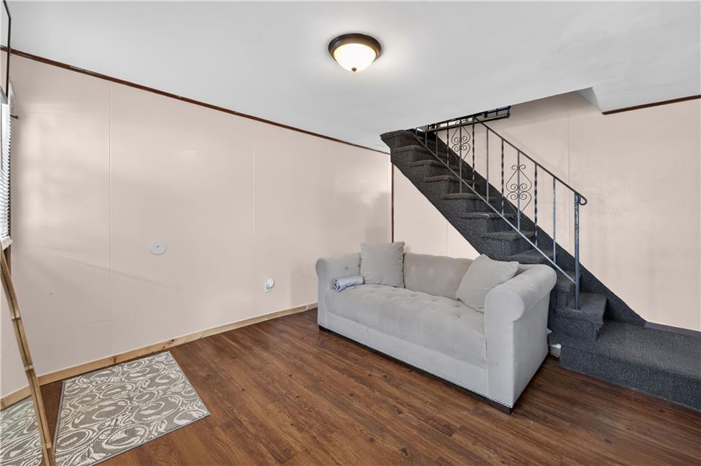 109 Roger Avenue Out of NYC Inwood NY 11096