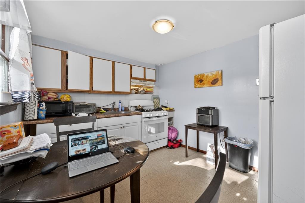 109 Roger Avenue Out of NYC Inwood NY 11096