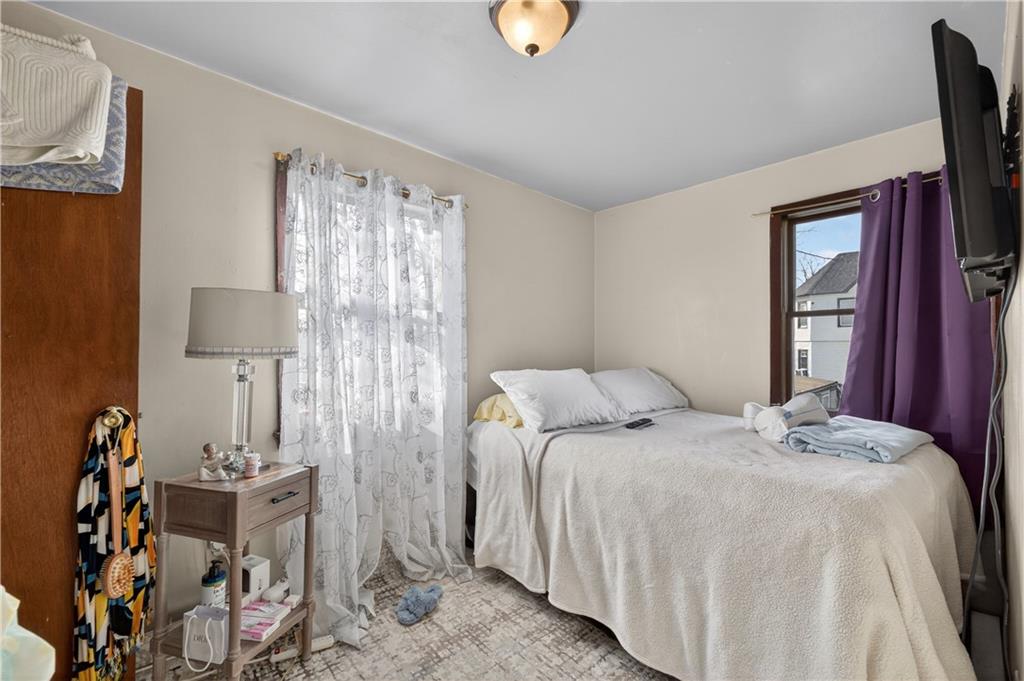 109 Roger Avenue Out of NYC Inwood NY 11096