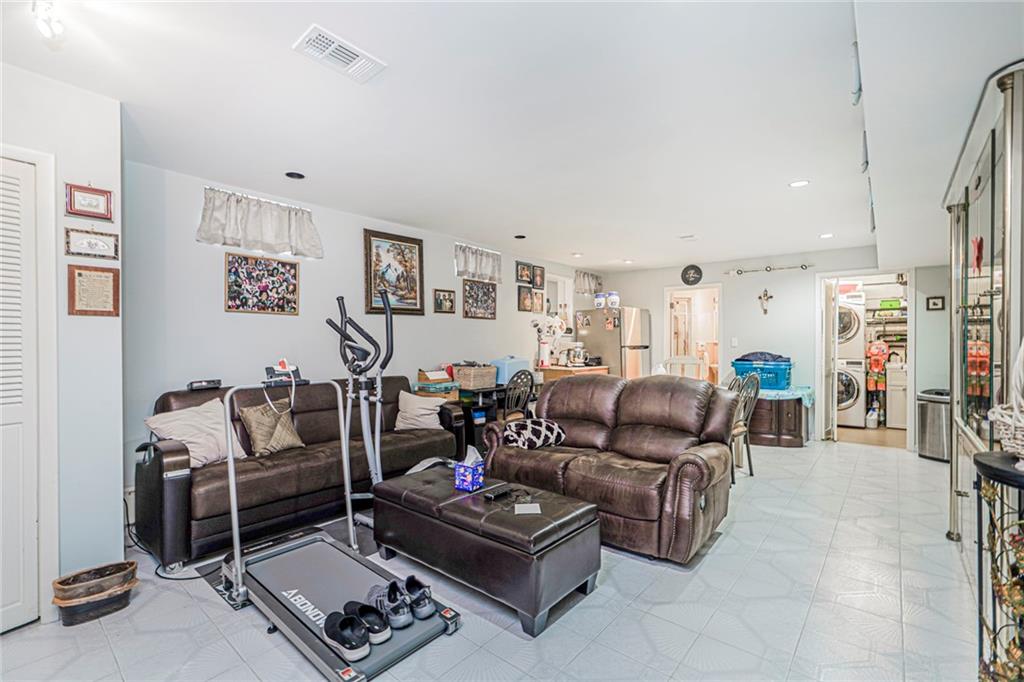 94 Getz Avenue Eltingville Staten Island NY 10312