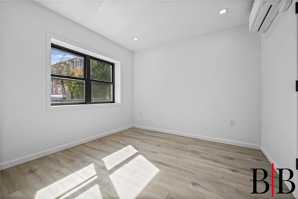 552 East 80th Street Canarsie Brooklyn NY 11236