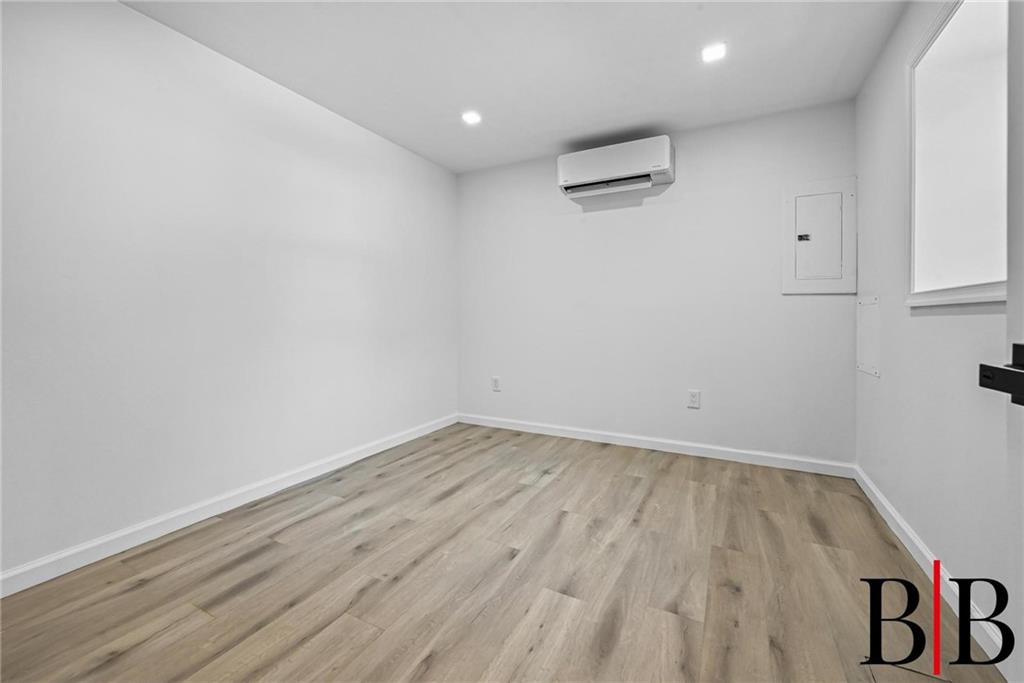 552 East 80th Street Canarsie Brooklyn NY 11236