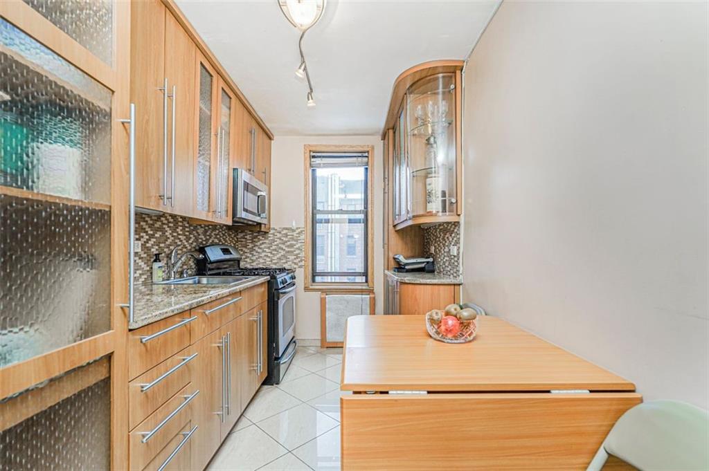 3235 Emmons Avenue Sheepshead Bay Brooklyn NY 11235