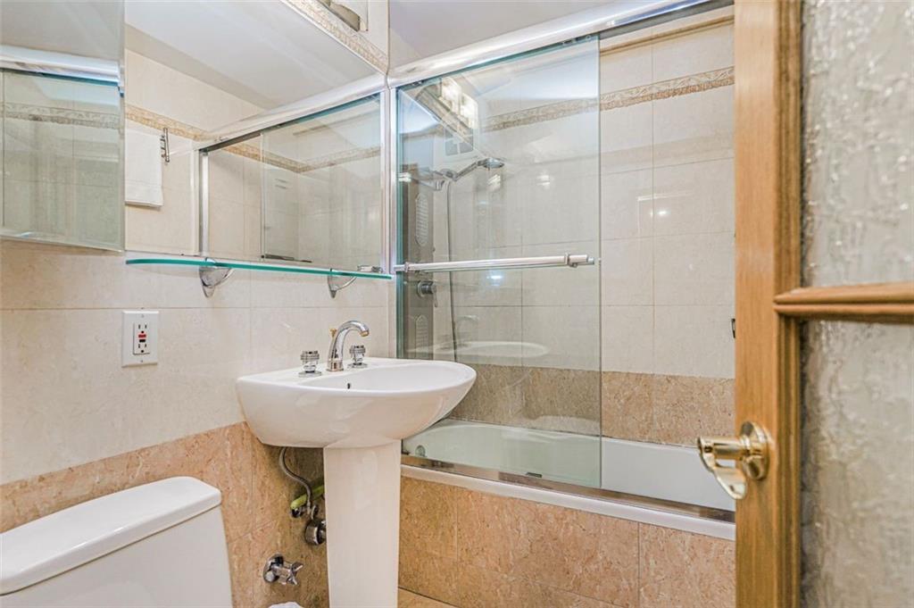 3235 Emmons Avenue Sheepshead Bay Brooklyn NY 11235