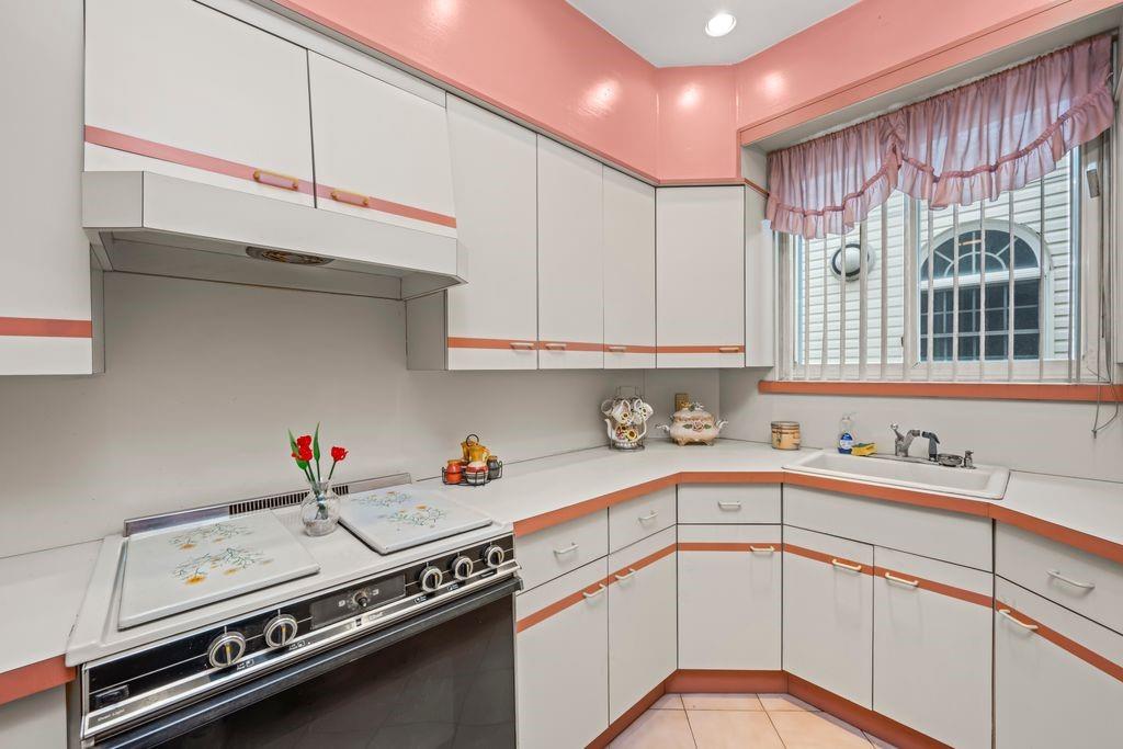 7308 19th Avenue Bensonhurst Brooklyn NY 11204