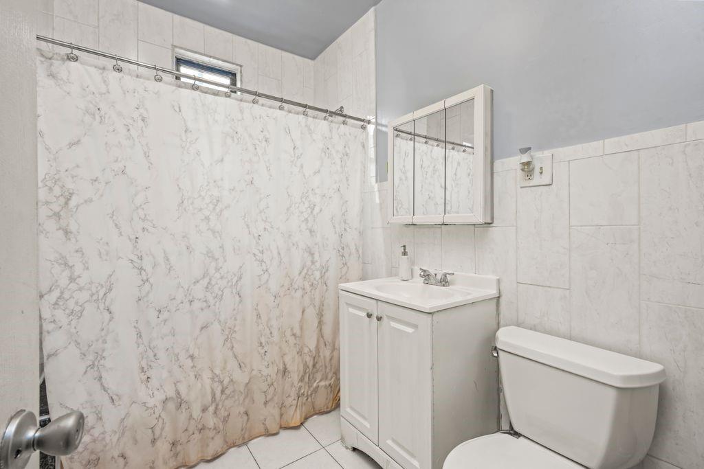 7308 19th Avenue Bensonhurst Brooklyn NY 11204