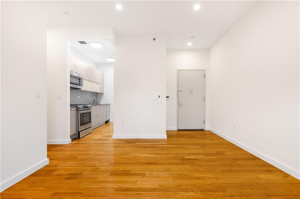 8629 Bay Pkwy Bath Beach Brooklyn NY 11214