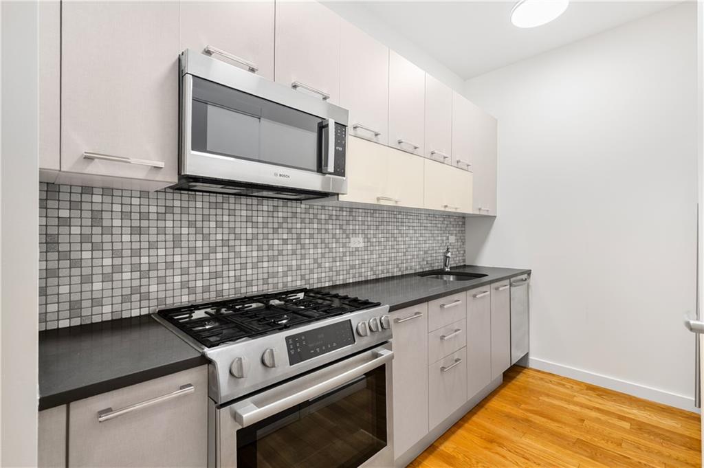 8629 Bay Pkwy Bath Beach Brooklyn NY 11214