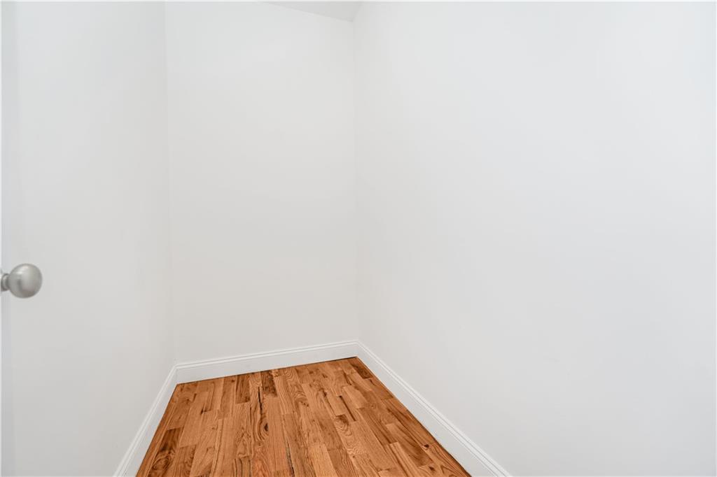 552 Drumgoole Road Annadale Staten Island NY 10312