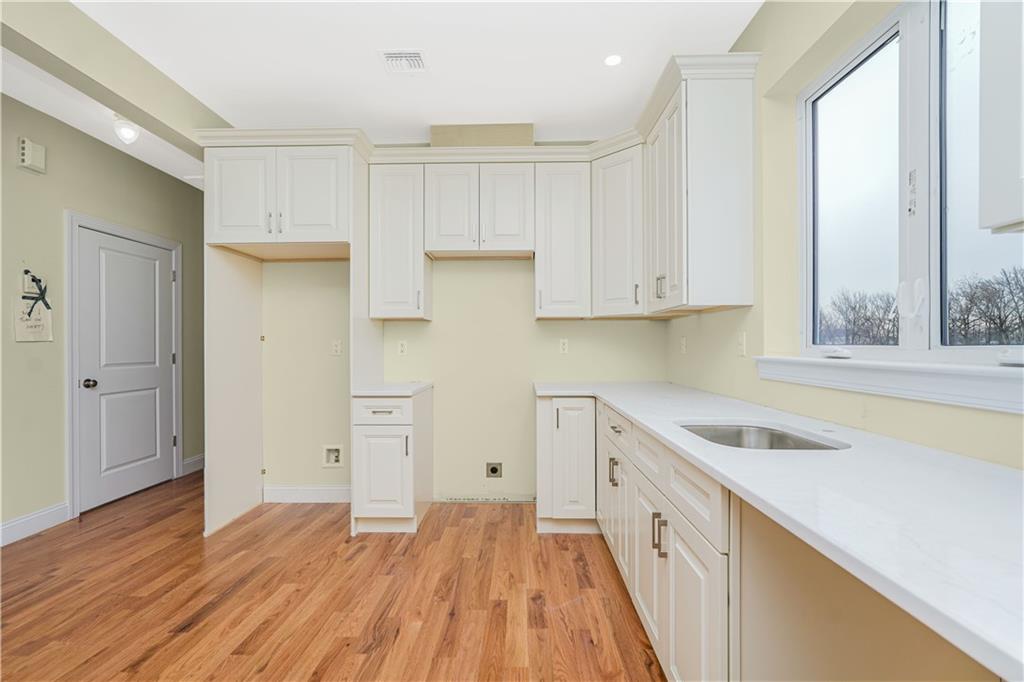 552 Drumgoole Road Annadale Staten Island NY 10312