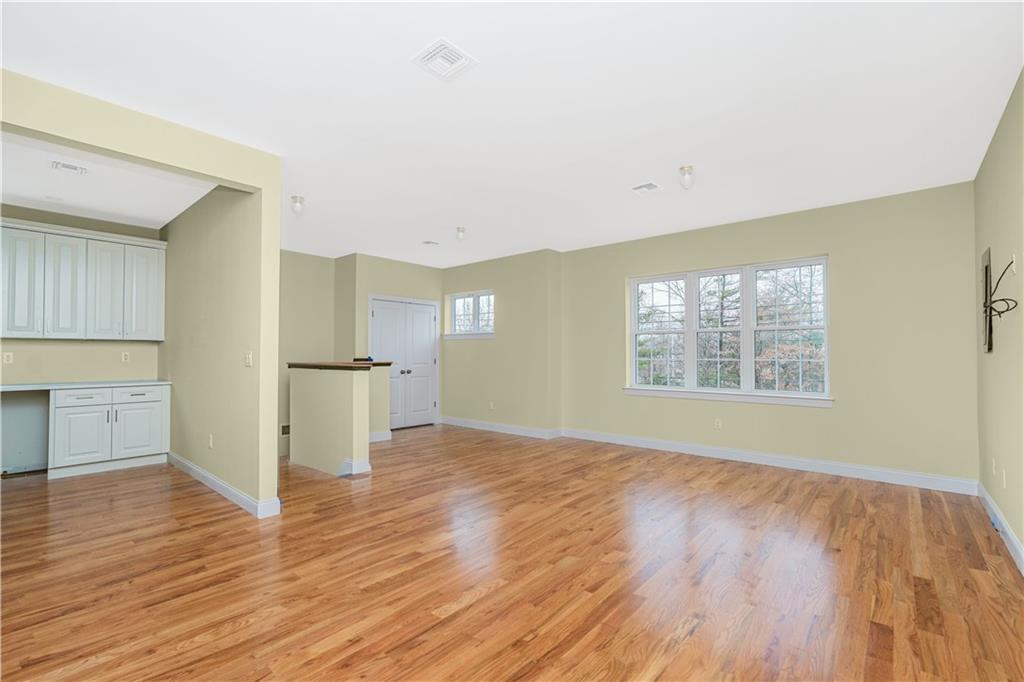 552 Drumgoole Road Annadale Staten Island NY 10312