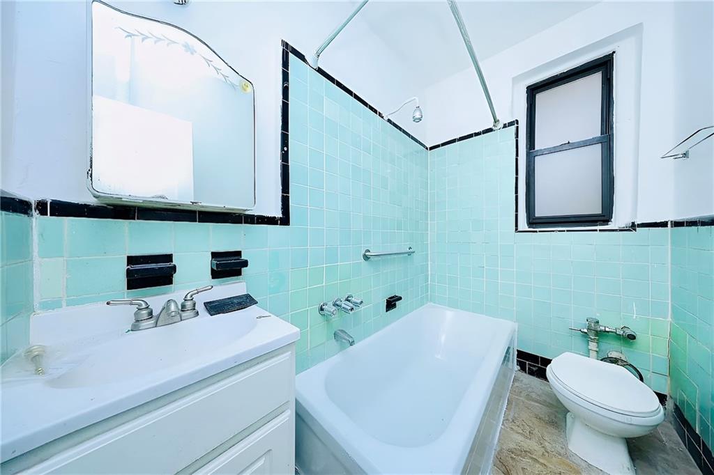 1610 Avenue P Avenue Midwood Brooklyn NY 11229