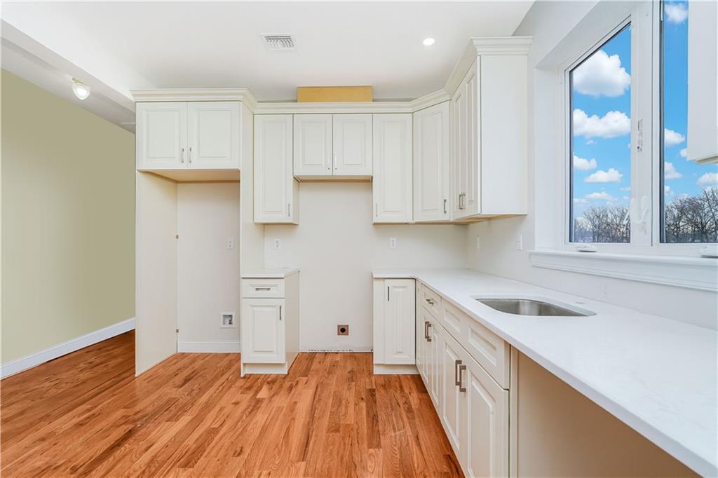 556 Drumgoole Road Annadale Staten Island NY 10312