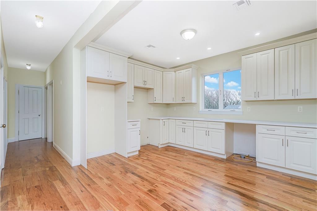 556 Drumgoole Road Annadale Staten Island NY 10312