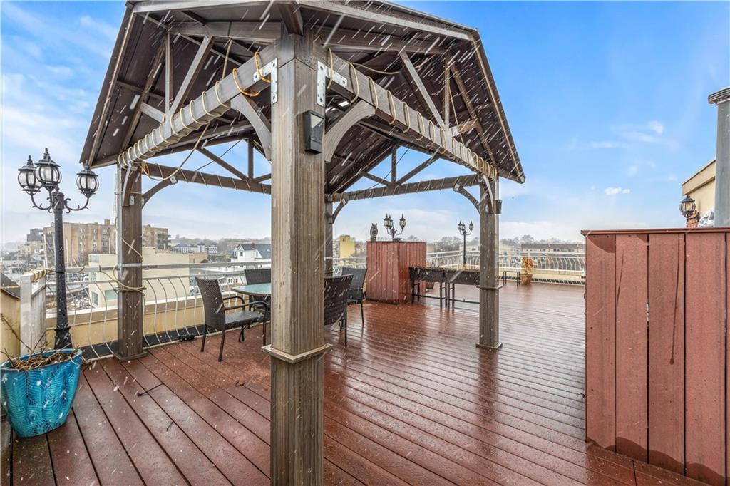 3126 Emmons Avenue Sheepshead Bay Brooklyn NY 11229