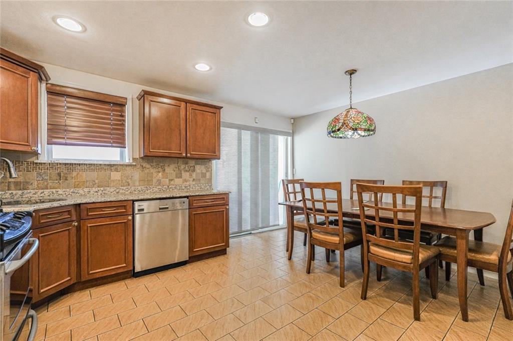 8886 16th Avenue Bath Beach Brooklyn NY 11214