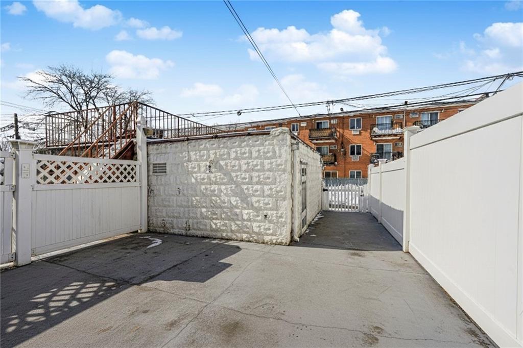 8886 16th Avenue Bath Beach Brooklyn NY 11214