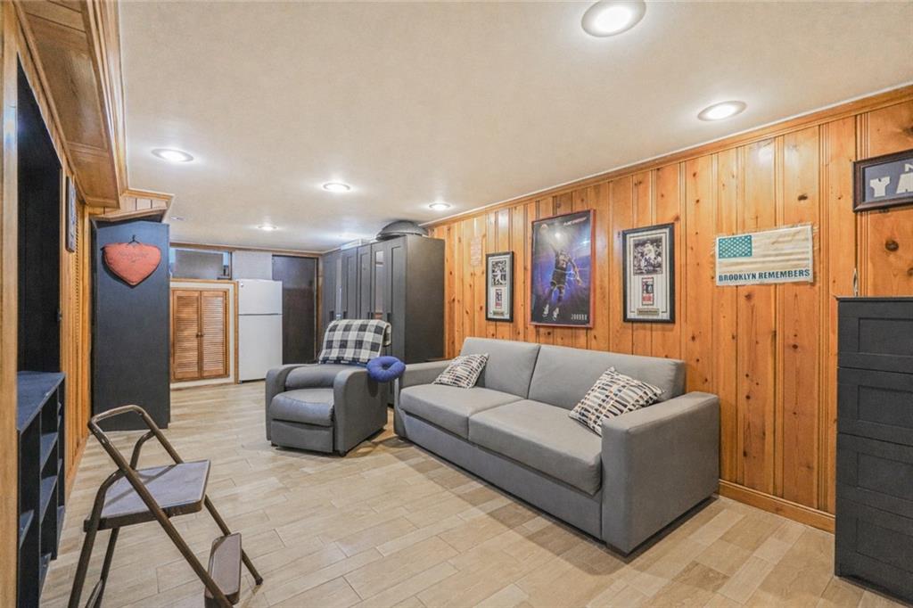 8886 16th Avenue Bath Beach Brooklyn NY 11214