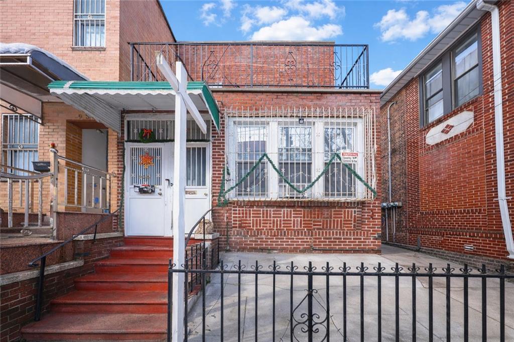 935 58th Street Sunset Park Brooklyn NY 11219