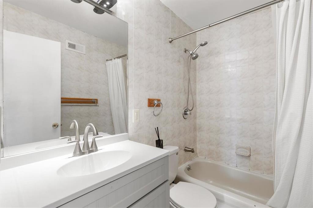 593 Correll Avenue Rossville Staten Island NY 10309