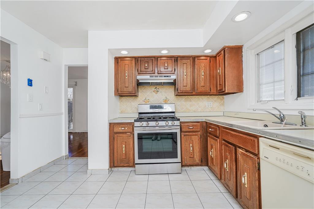 148 Memphis Avenue Eltingville Staten Island NY 10312